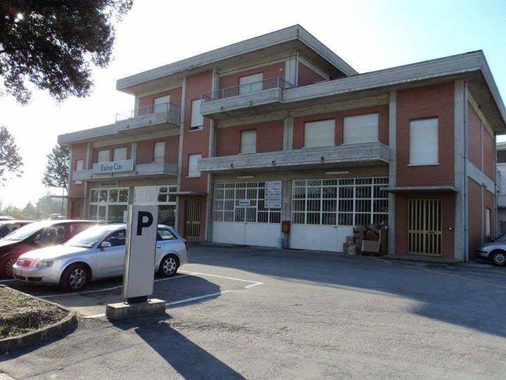 ESINA CAR SERVICE S.R.L. Contatti Officine Volkswagen